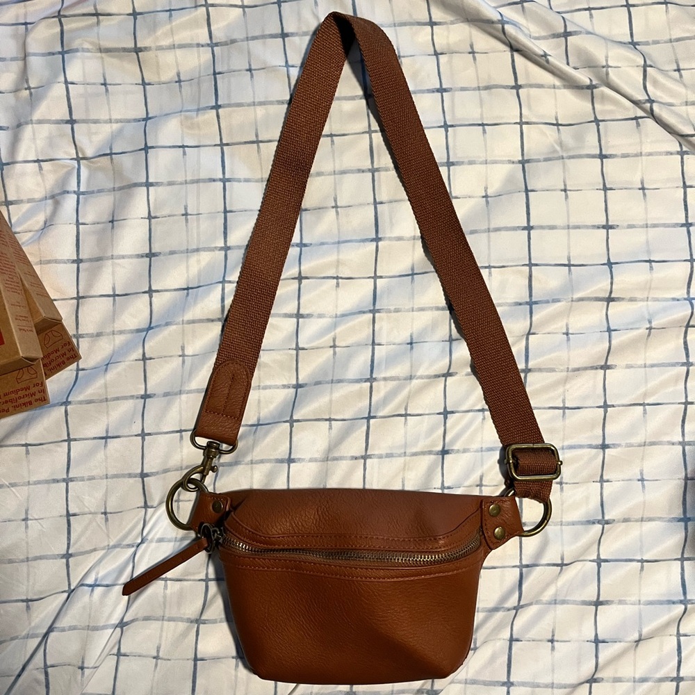 Universal thread faux leather fanny pack